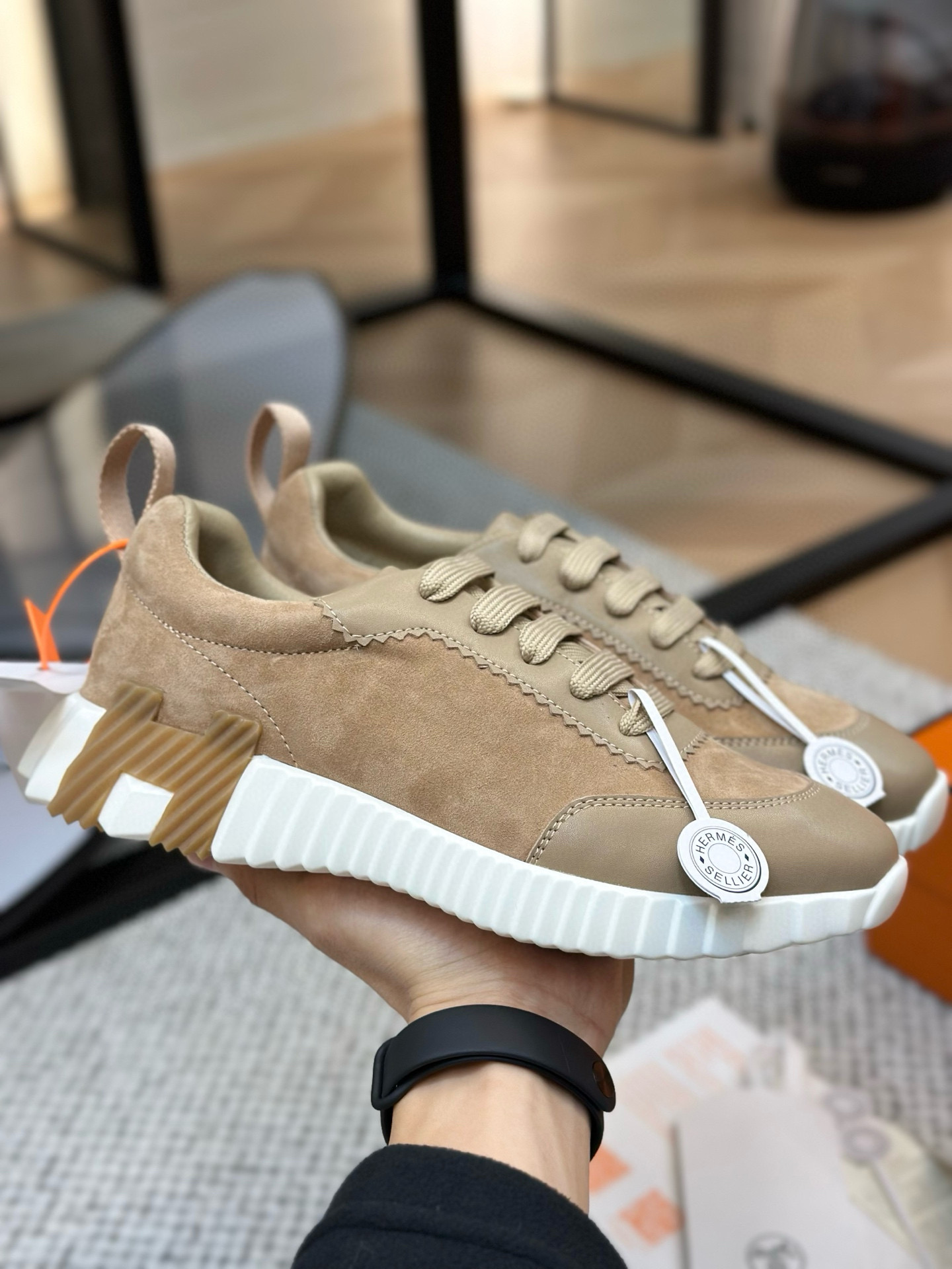 [HERMES] 에르메스 바운싱 스니커즈 남녀공용