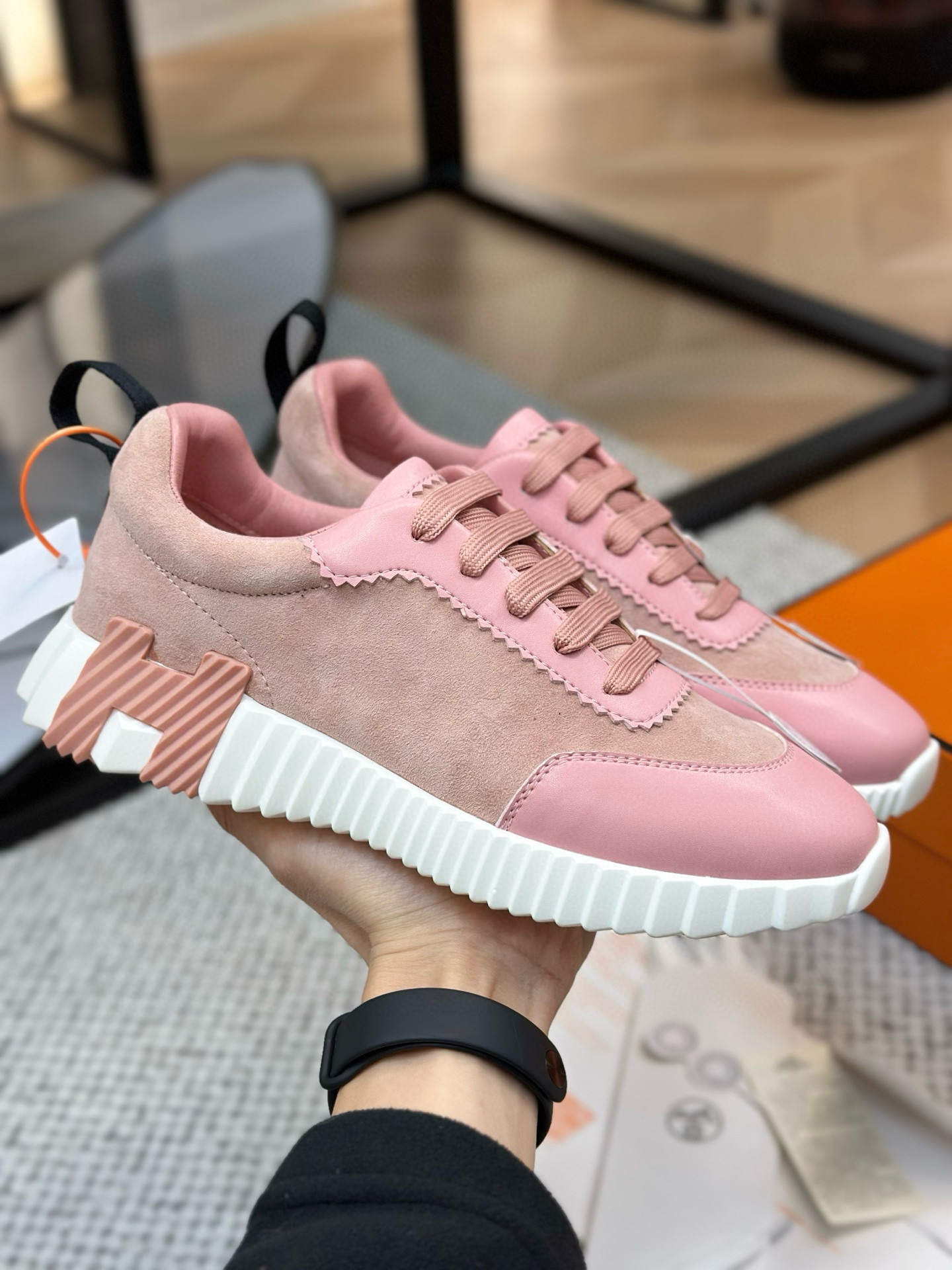 [HERMES] 에르메스 바운싱 스니커즈 남녀공용