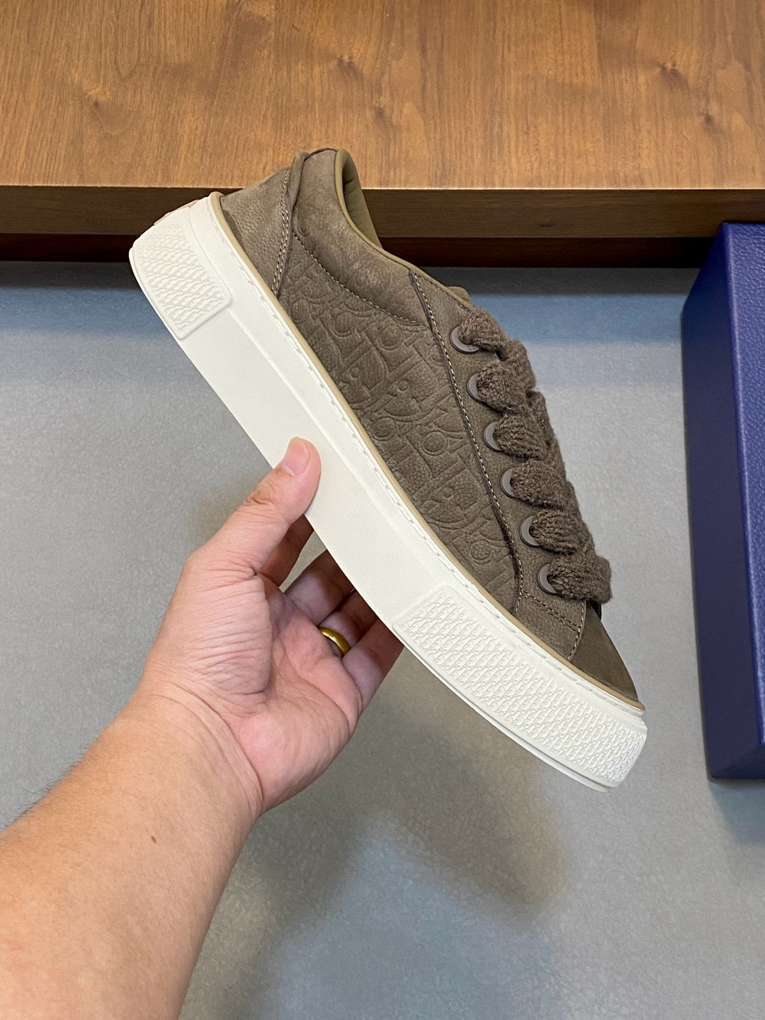 [DIOR] 디올 x 데님 티어스 B33 스니커즈 남성용