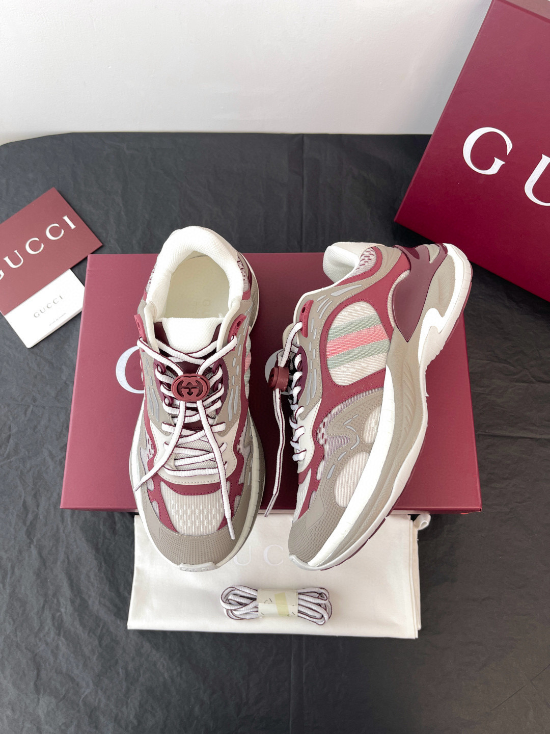 [GUCCI] 구찌 2.0 스니커즈 남녀공용