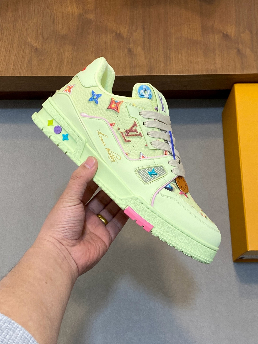 [LOUIS VUITTON] 루이비통 LV 트레이너 스니커즈 남녀공용