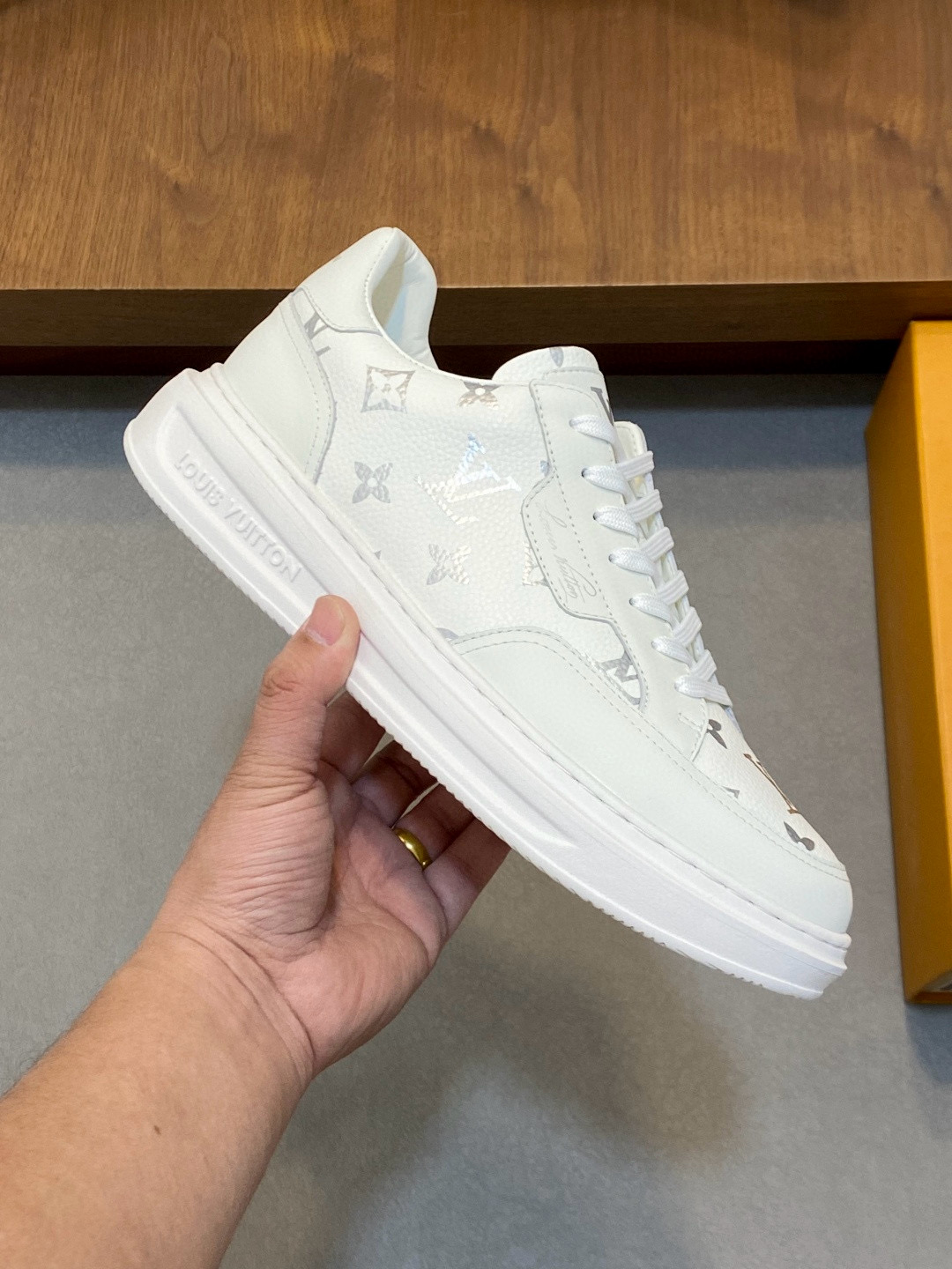 [LOUIS VUITTON] 루이비통 베버리힐스 스니커즈 남성용