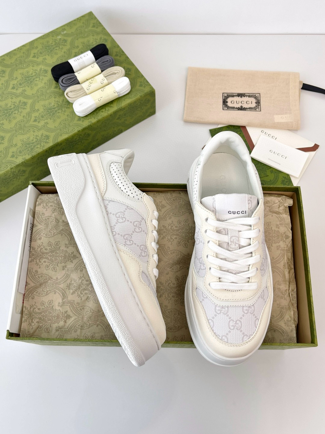 [GUCCI] 구찌 청키 웹 스니커즈 남성용