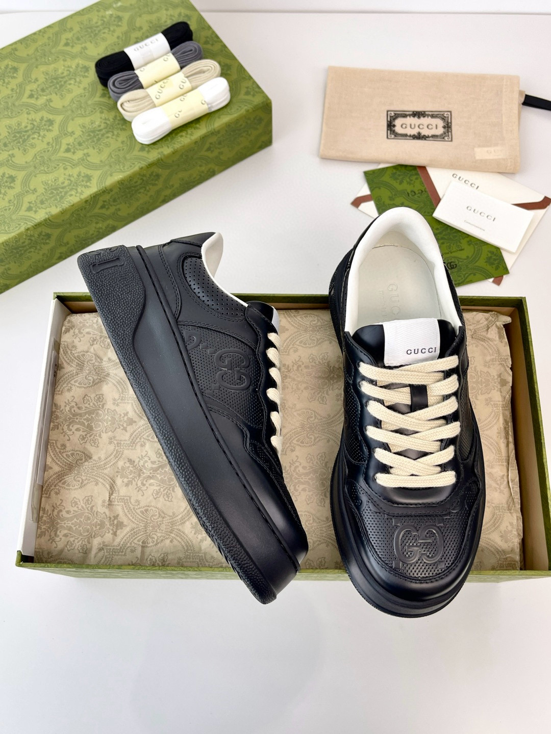 [GUCCI] 구찌 청키 웹 스니커즈 남성용