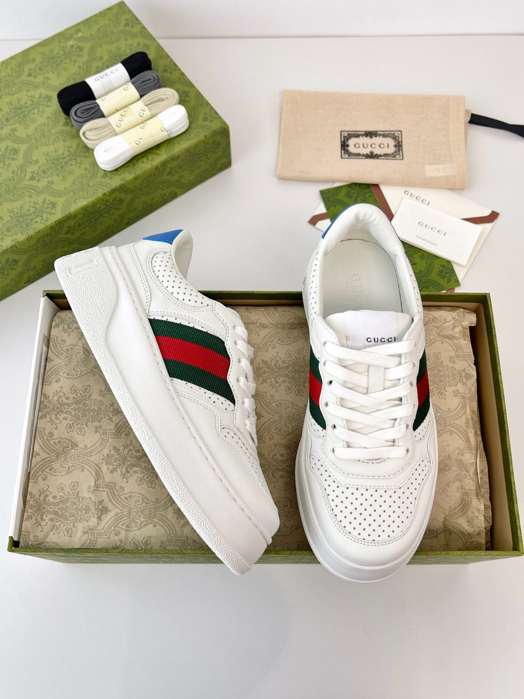 [GUCCI] 구찌 청키 웹 스니커즈 남성용