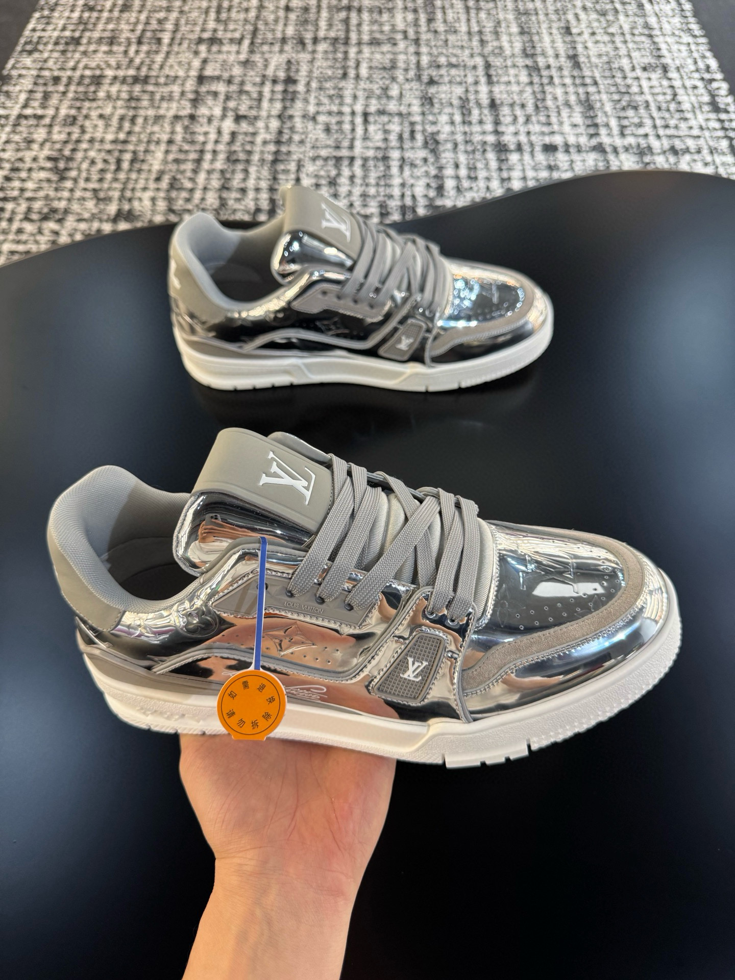 [LOUIS VUITTON] 루이비통 LV 트레이너 스니커즈 남녀공용