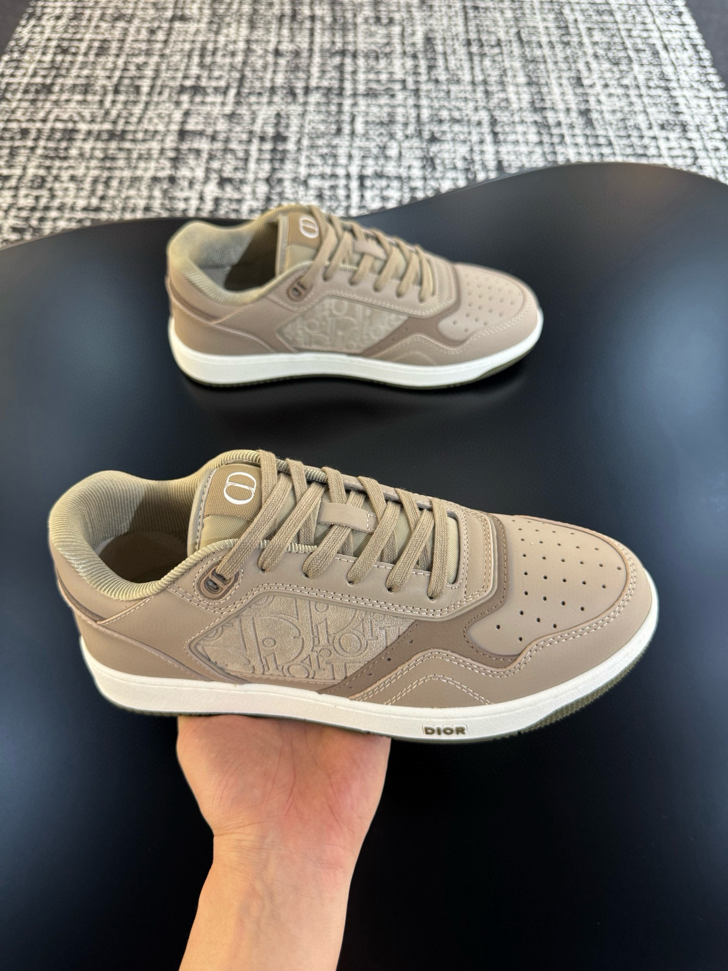 [DIOR] 디올 B27 오블리크 로우 스니커즈 남녀공용