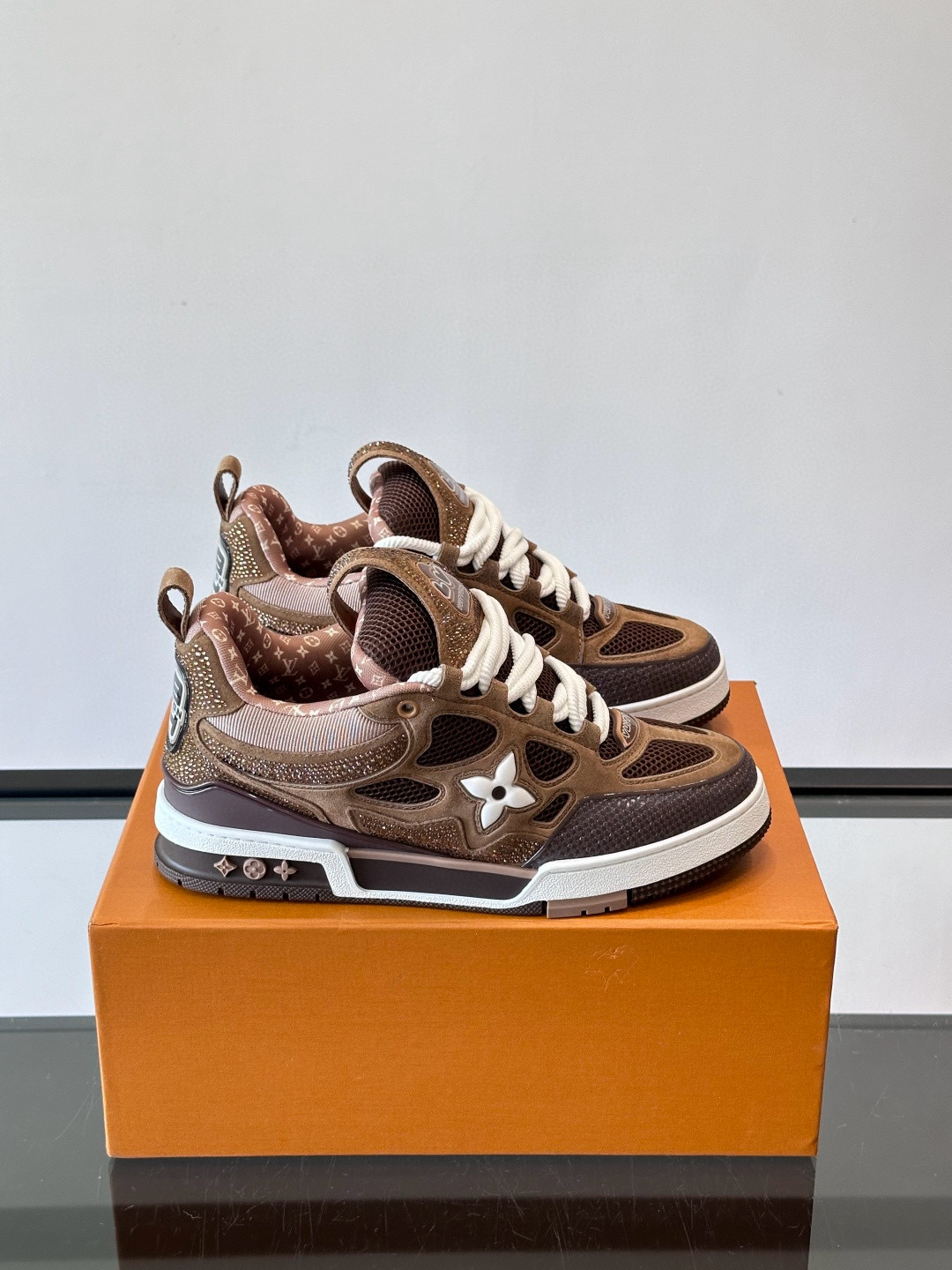 [LOUIS VUITTON] 루이비통 LV 스케이트 모노그램 스니커즈 남성용