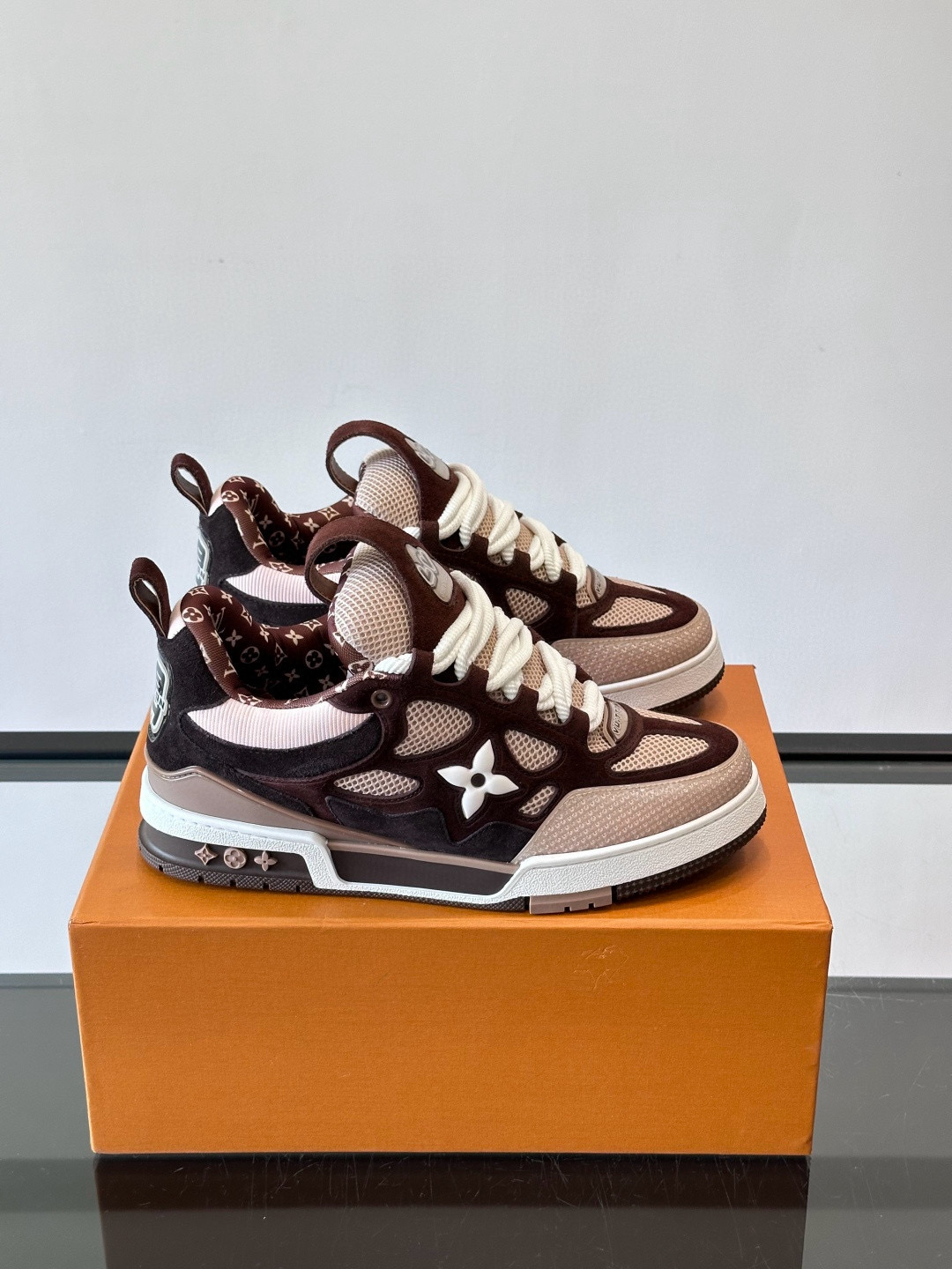 [LOUIS VUITTON] 루이비통 LV 스케이트 모노그램 스니커즈 남성용