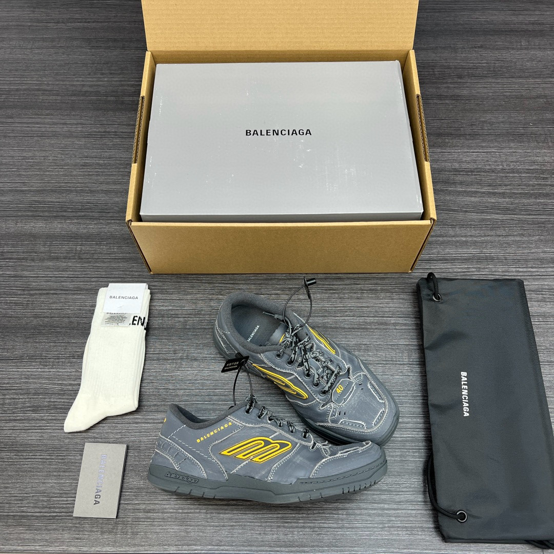 [BALENCIAGA] 발렌시아가 햄튼스 원 아웃 스니커즈 남녀공용