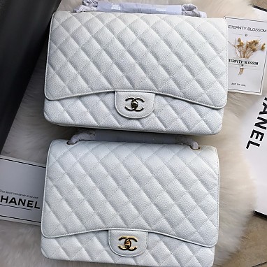 [CHANEL] 샤넬 클래식 맥시 핸드백 캐비어