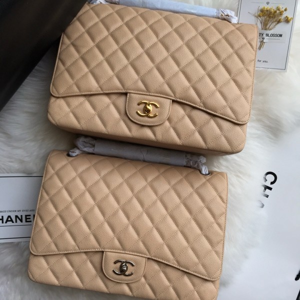 [CHANEL] 샤넬 클래식 맥시 핸드백 캐비어