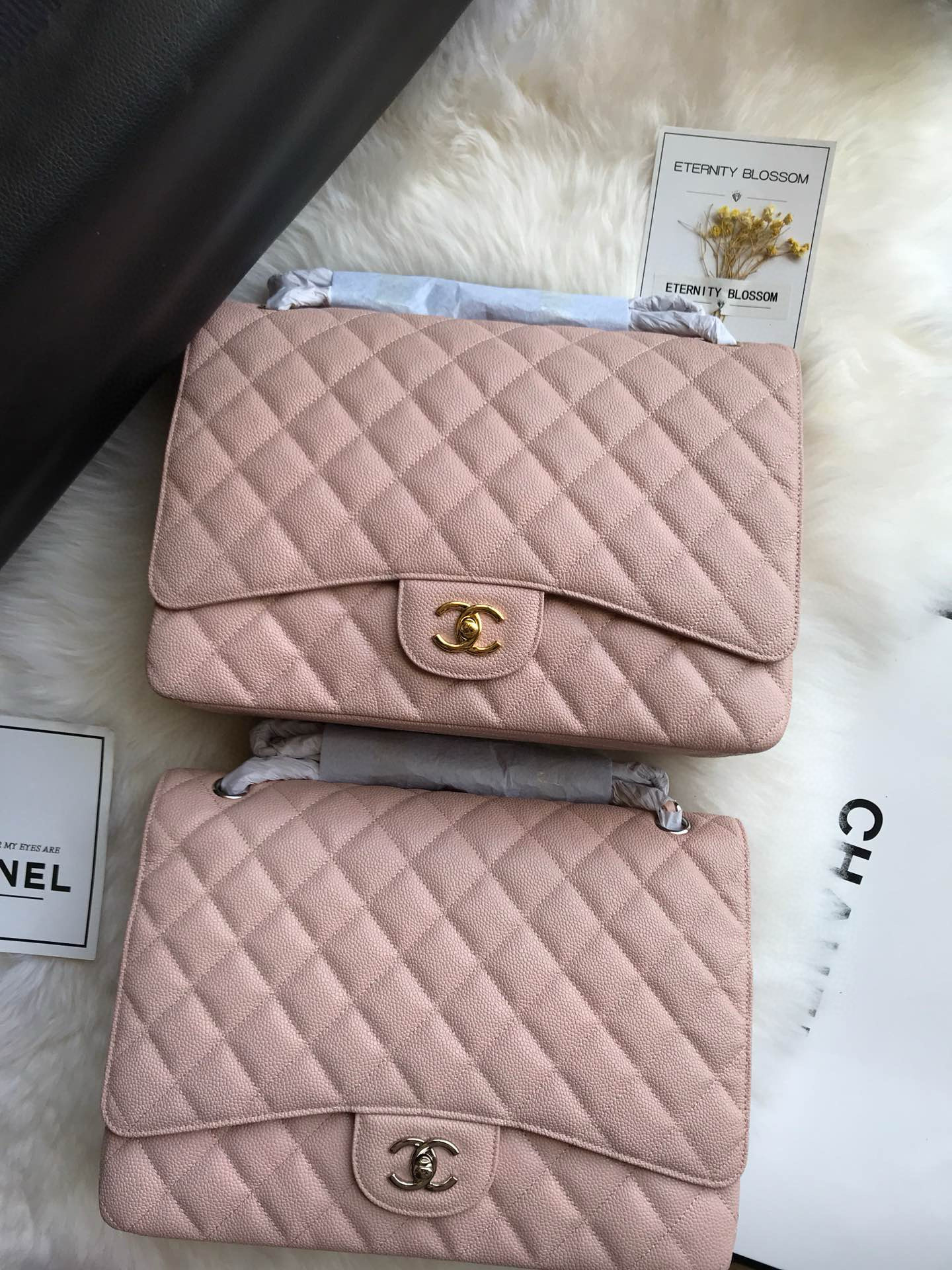 [CHANEL] 샤넬 클래식 맥시 핸드백 캐비어