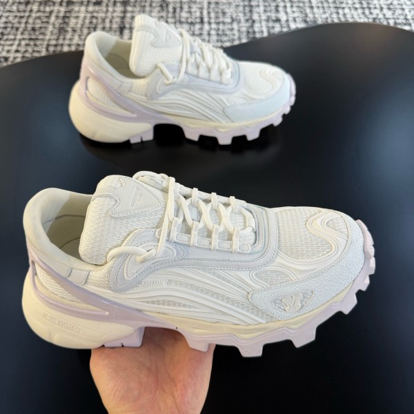 [LOUIS VUITTON] 루이비통 LV 서밋 스니커즈 남성용