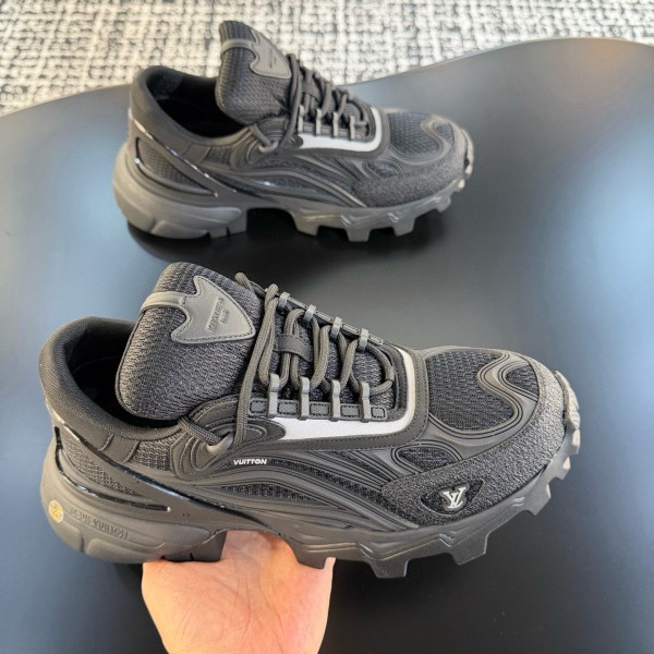 [LOUIS VUITTON] 루이비통 LV 서밋 스니커즈 남성용