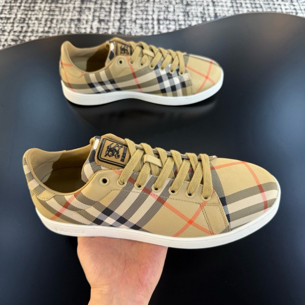 [BURBERRY] 버버리 빈티지 스니커즈 남성용