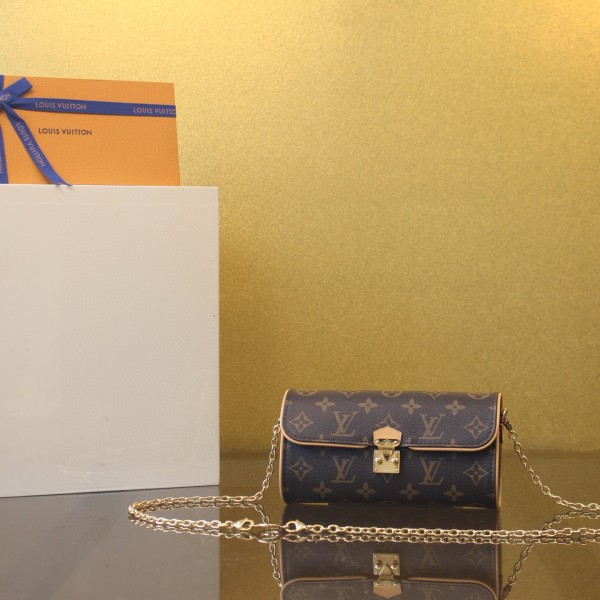 [LOUIS VUITTON] 루이비통 미니백 포쉐트 카미유 모노그램 M13566