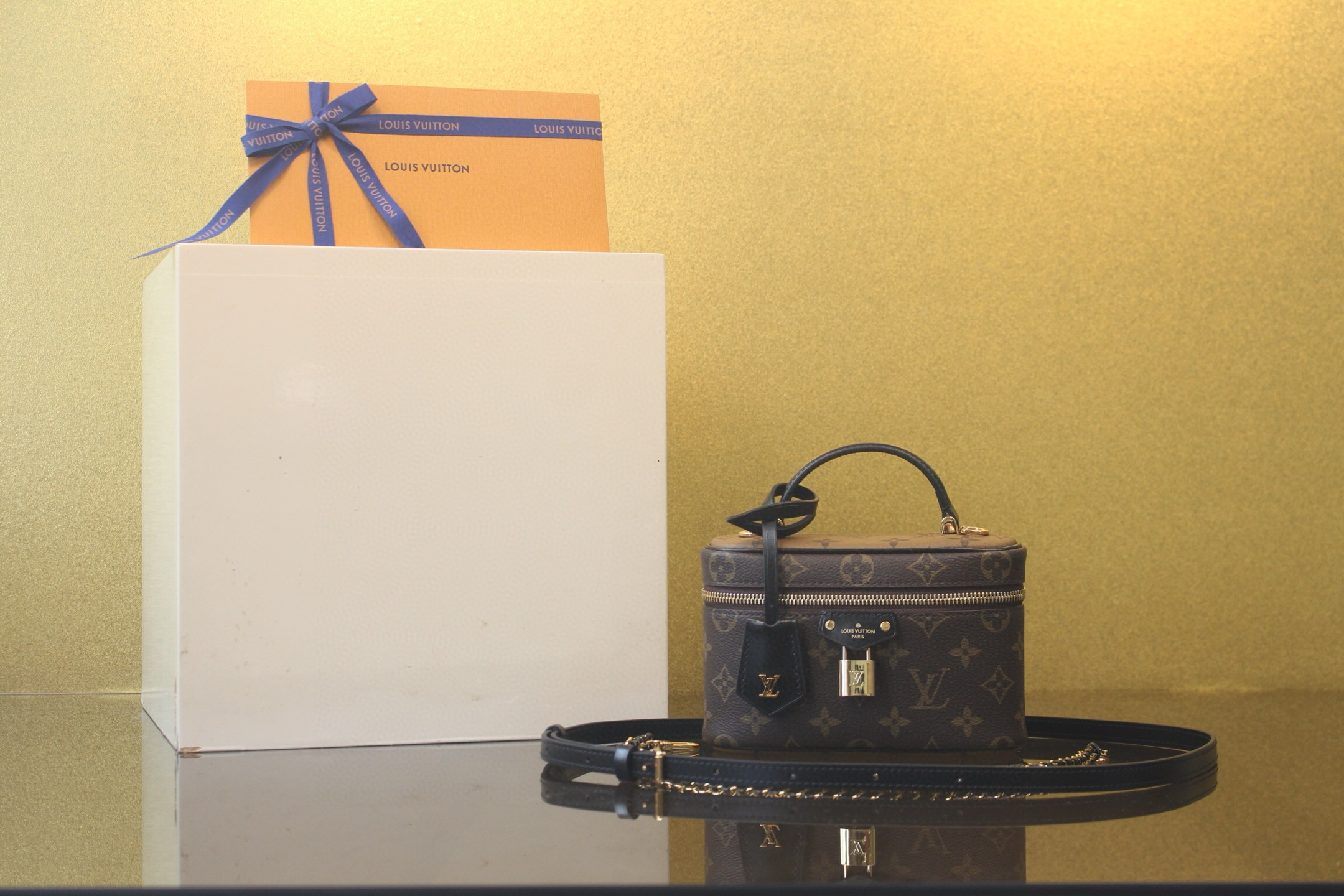 [LOUIS VUITTON] 루이비통 미니백 베니티 체인 파우치 모노그램  M47125