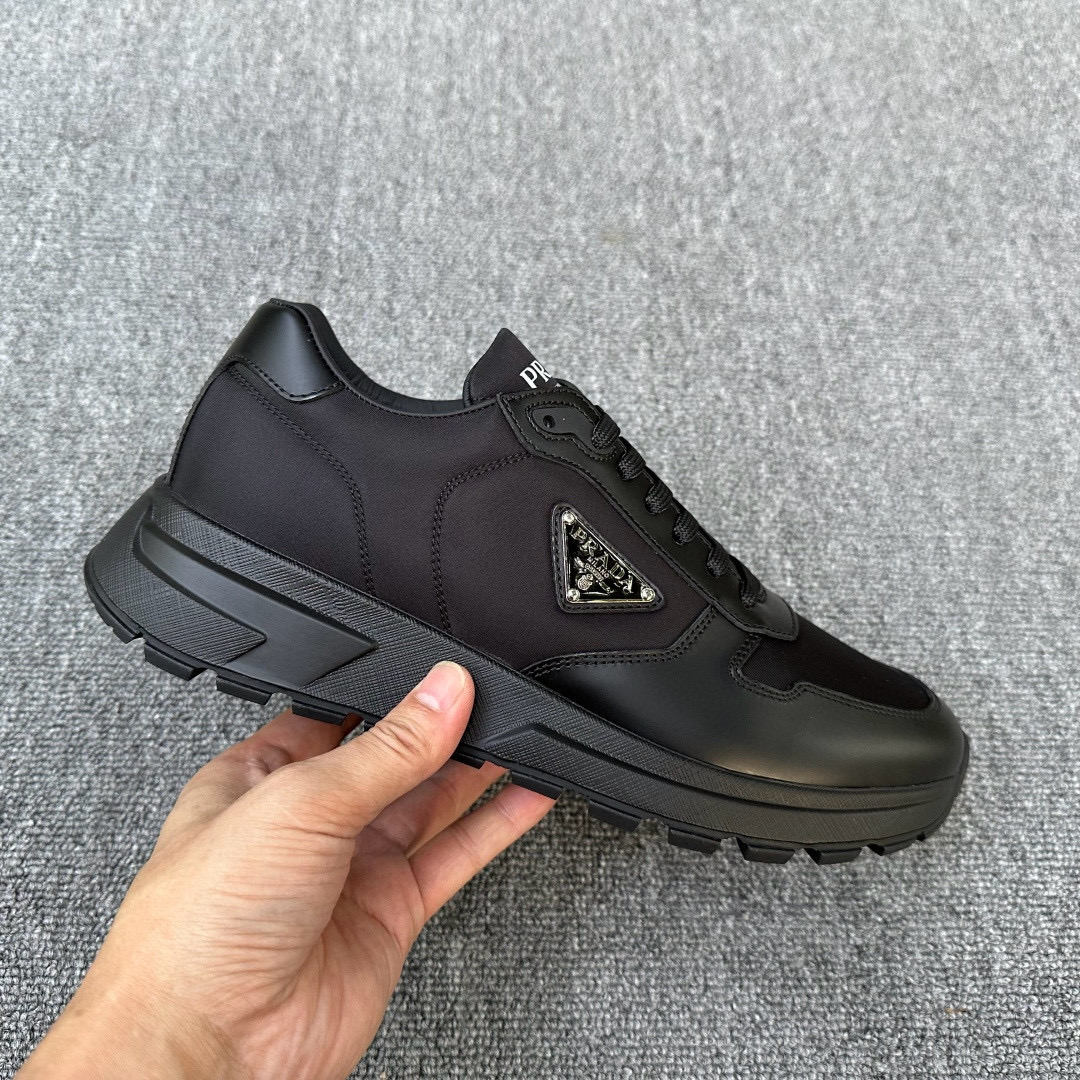 [PRADA] 프라다 프랙스 스니커즈 남성용