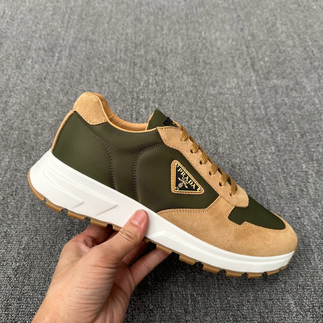 [PRADA] 프라다 프랙스 스니커즈 남성용