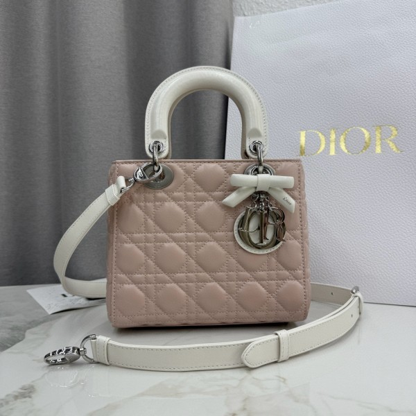 [DIOR] 디올 레이디 백 M0538
