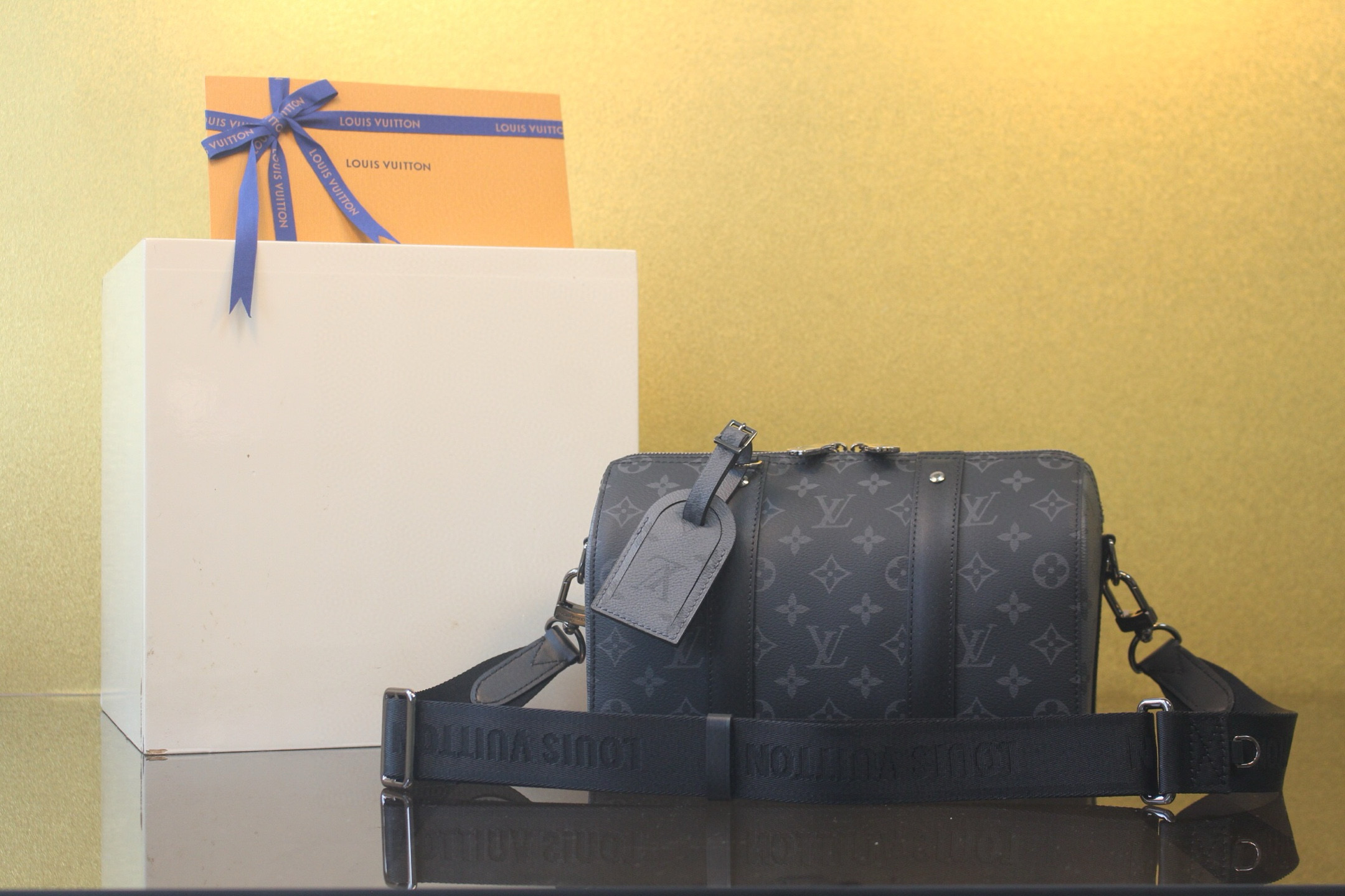 [LOUIS VUITTON] 루이비통 시티 키폴 모노그램 이클립스 M45936