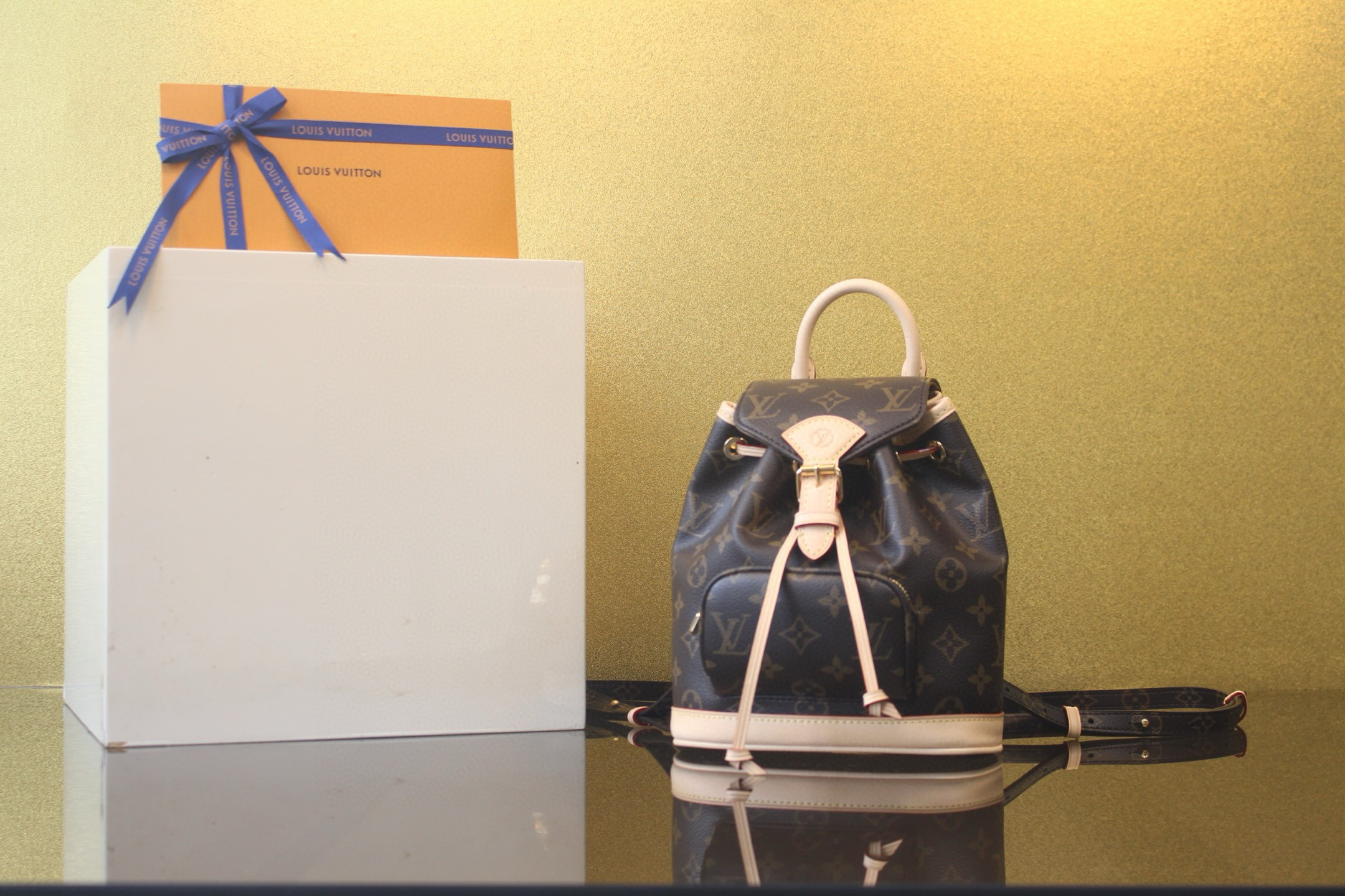 [LOUIS VUITTON] 루이비통 백팩 몽수리 미니 모노그램 M11199