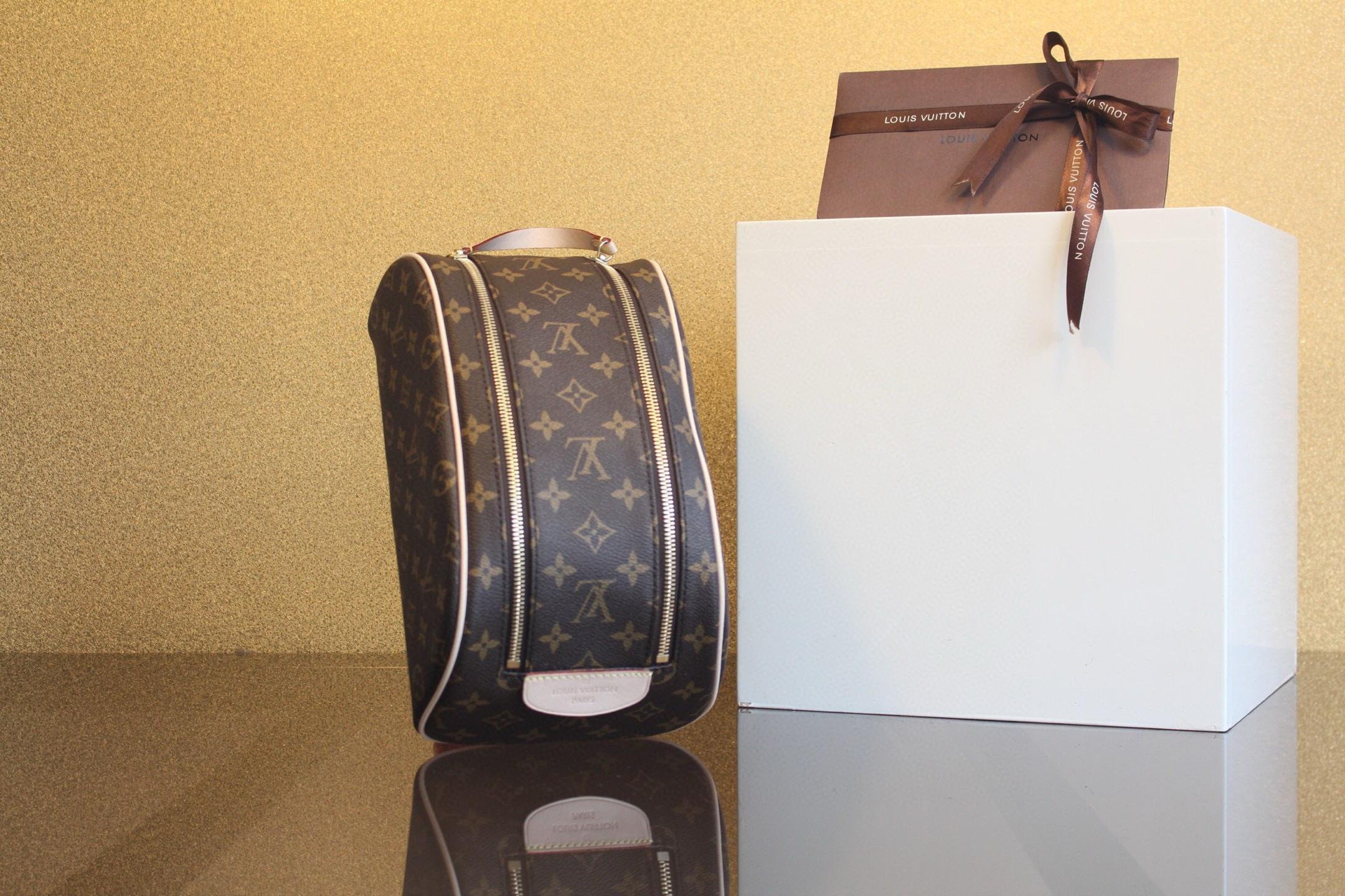 [LOUIS VUITTON] 루이비통 킹 사이즈 토일레트 백 모노그램 M47528