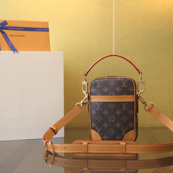 [LOUIS VUITTON] 루이비통 모노그램 다뉴브 크로스백 M14013