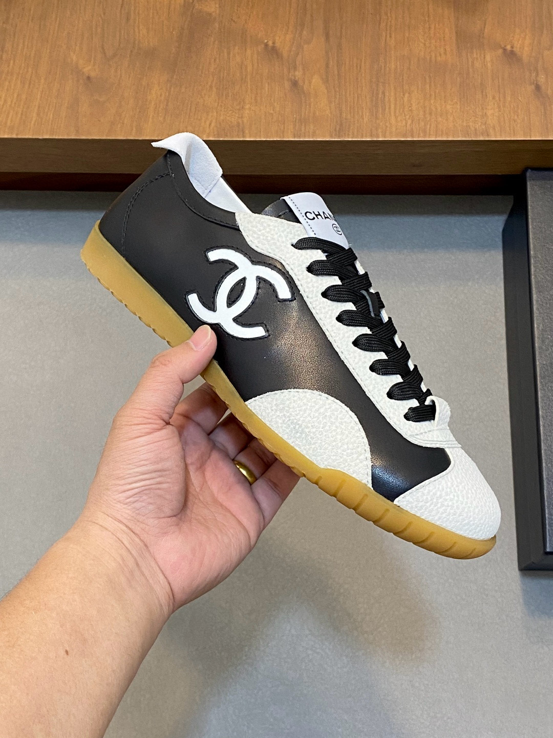 [CHANEL] 샤넬 CC로고 남성 스니커즈 G47126 남성용