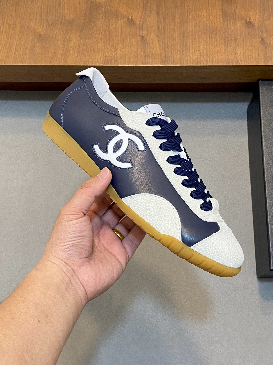 [CHANEL] 샤넬 CC로고 남성 스니커즈 G47126 남성용