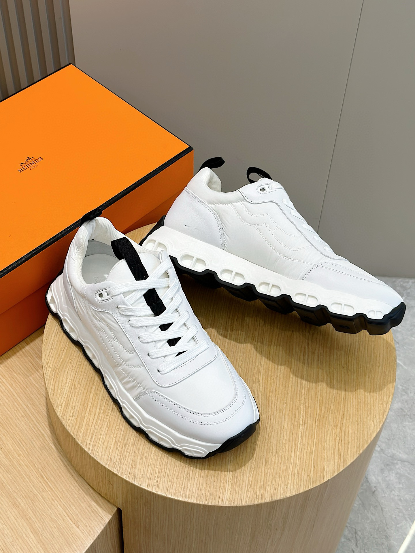 [HERMES] 에르메스 임펄스 스니커즈 남성용