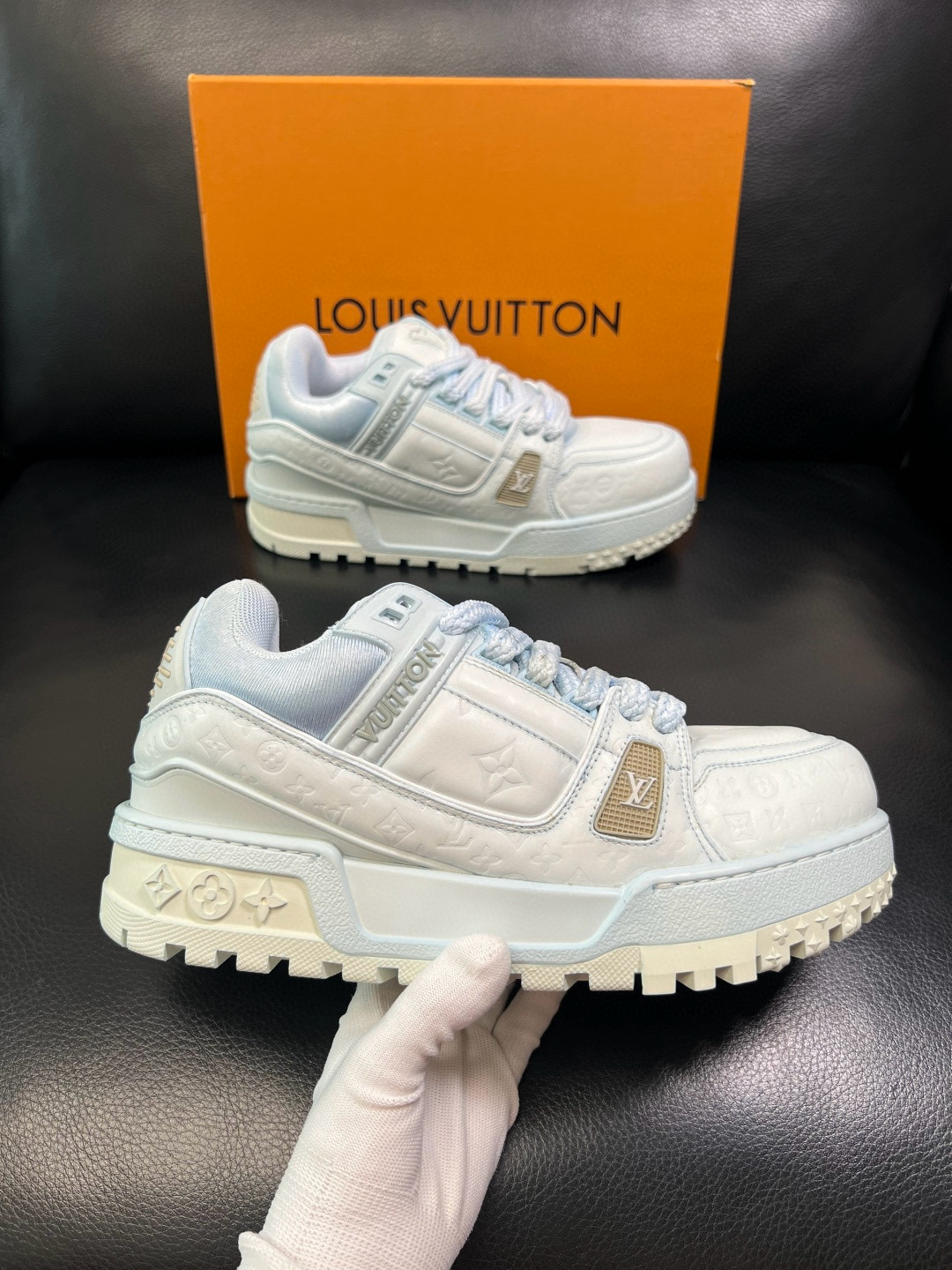 [LOUIS VUITTON] 루이비통 LV 트레이너 맥시 스니커즈 남녀공용