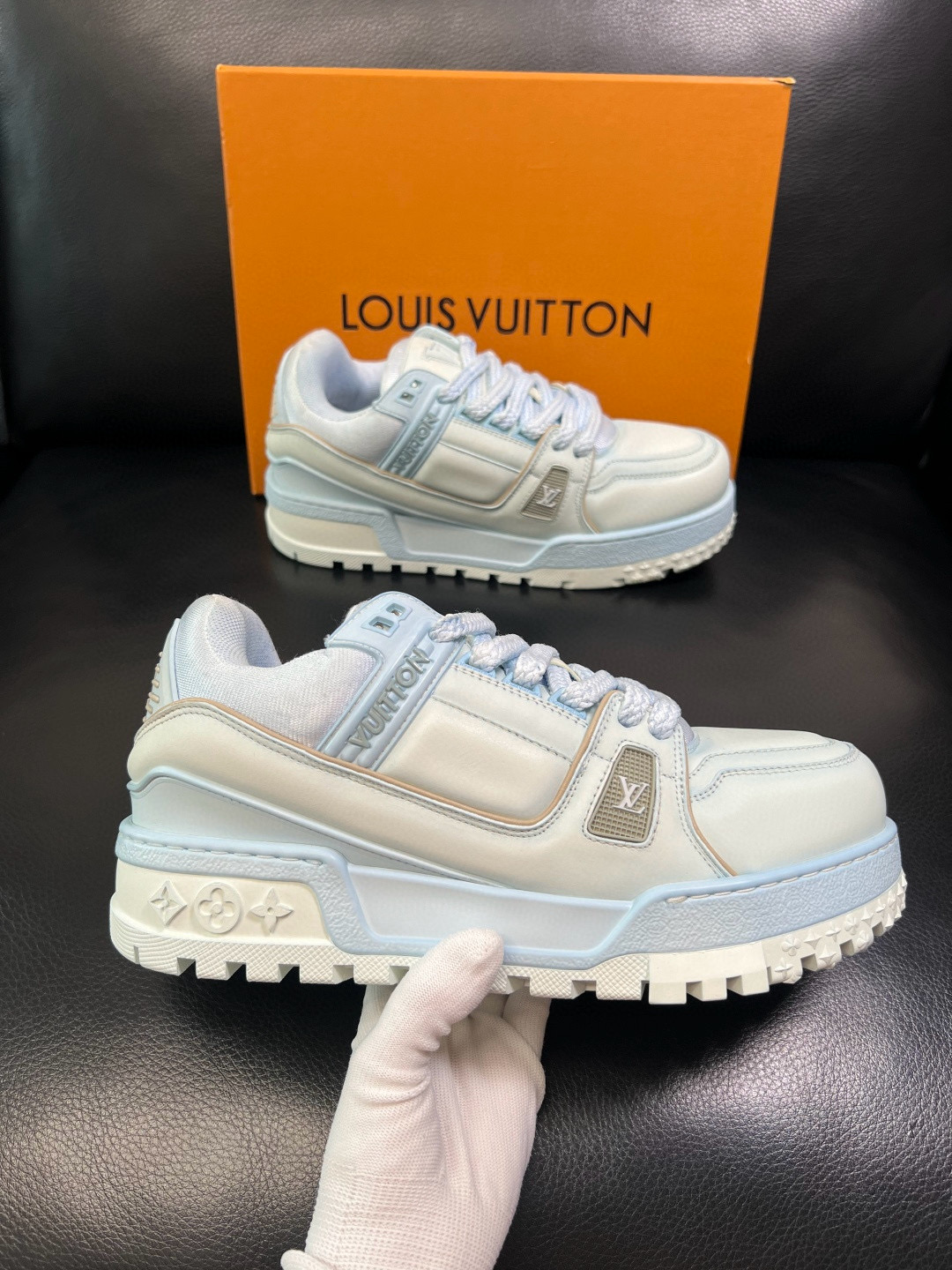 [LOUIS VUITTON] 루이비통 LV 트레이너 맥시 스니커즈 남녀공용